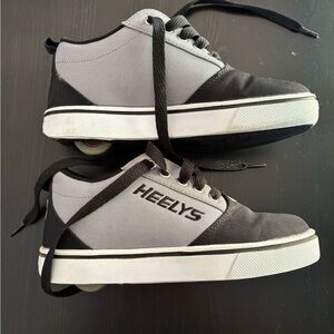 Heelys Black and Gray Kids Shoes